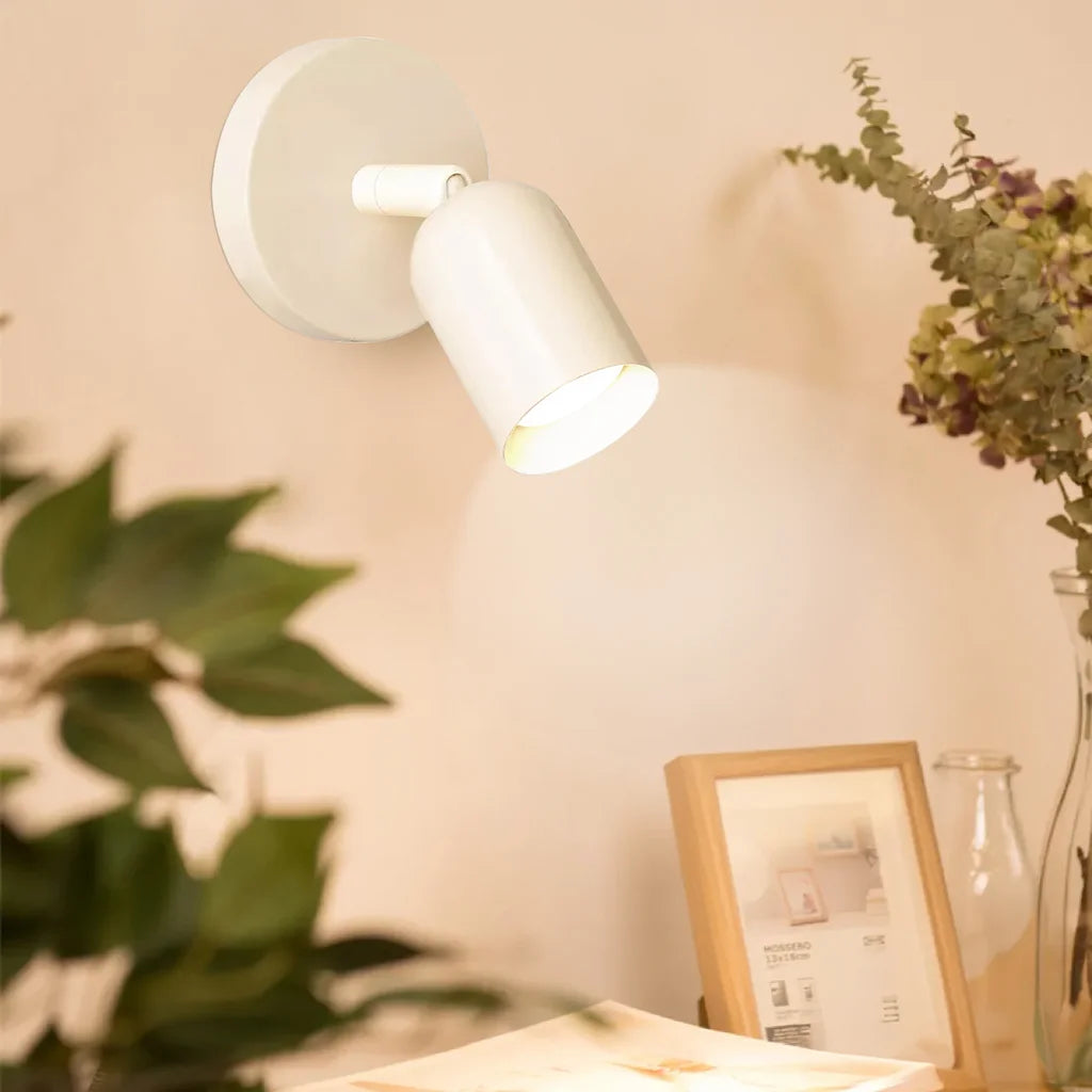 Ares Solid Color Bett-Wandleuchte2.webp__PID:b120d557-e589-415b-b187-992e88e6db5e