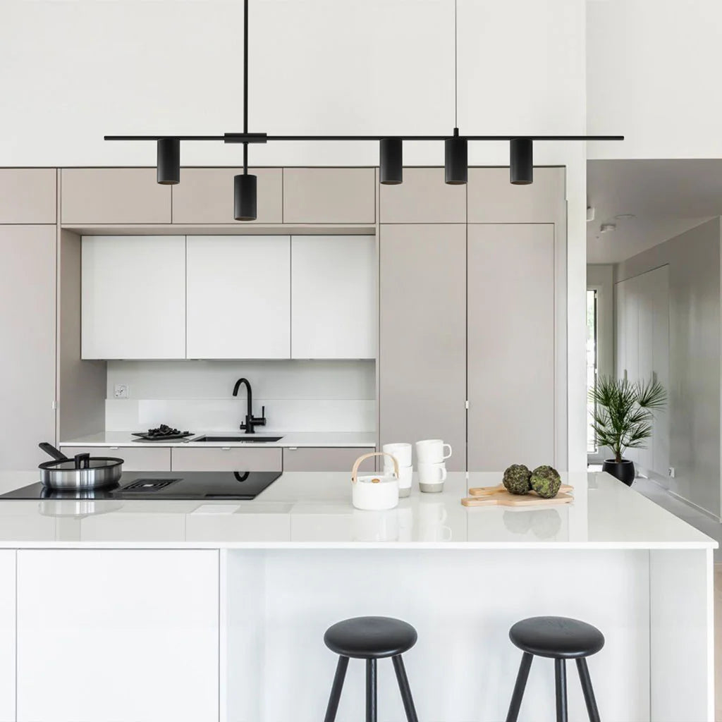 Lampadario moderno Norgane a lunga linea 2.webp__PID:f0117925-54e2-43a4-9e66-cddb6e1c35ef