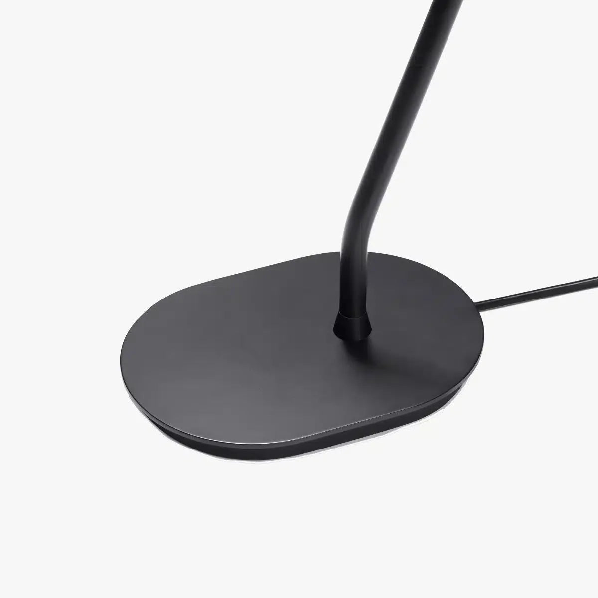 imgi_37_type_80_table_lamp_matte_black_6_1.jpg.jpg__PID:e8b96e74-241a-49ff-ac9d-0c629a0ecb16