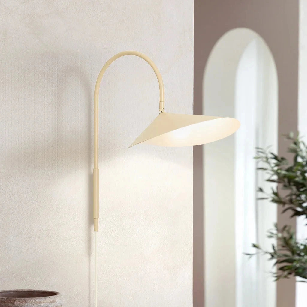 Minimalist Modern Statement Metal Wall Lamp (8).webp__PID:fb0f14cd-3f6c-4ae5-b1cd-1dcb0b399f48