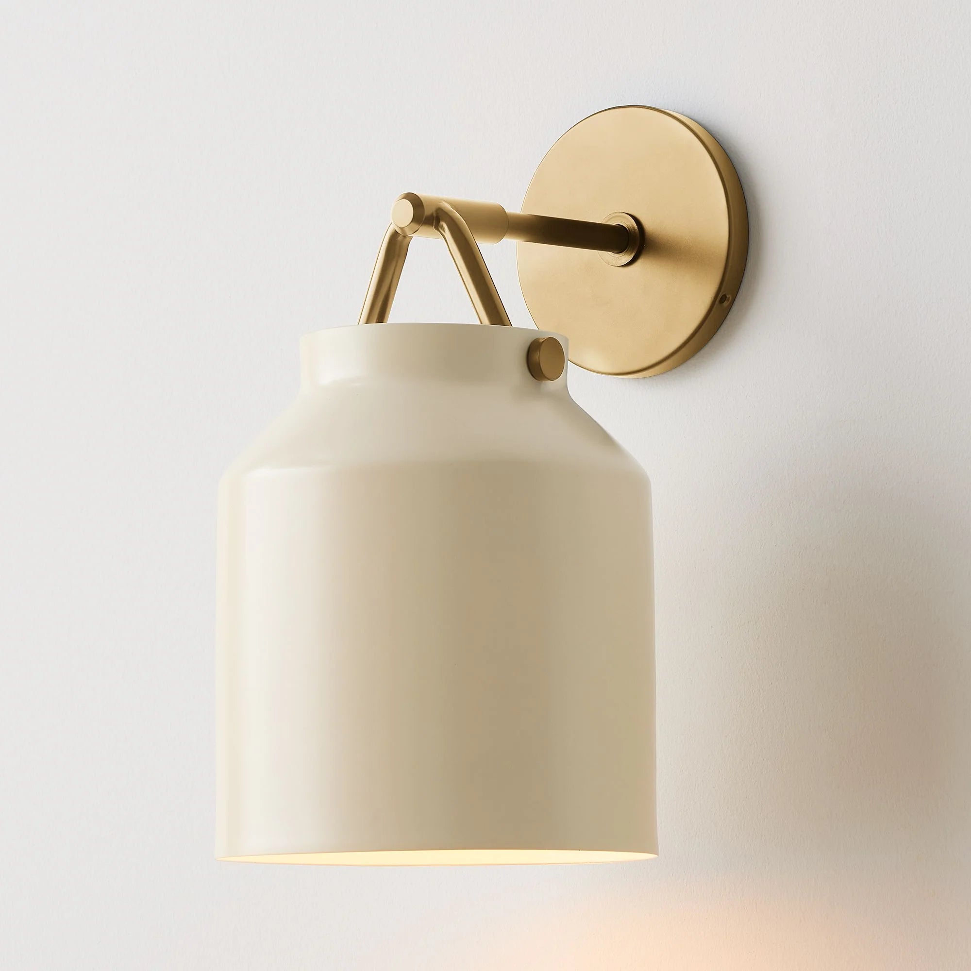 NerysNordicMinimalistScandinaviaMetalSconce_31.webp__PID:9fa53134-8199-4c7d-a2d4-9eeb50bb3dbe
