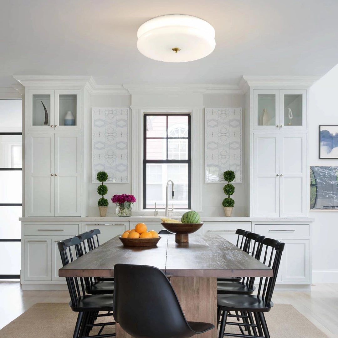 Nordic Bauhaus Runde Glas-Deckenleuchte2.webp__PID:13efdc39-b03d-4da9-bb58-eeed7878f216