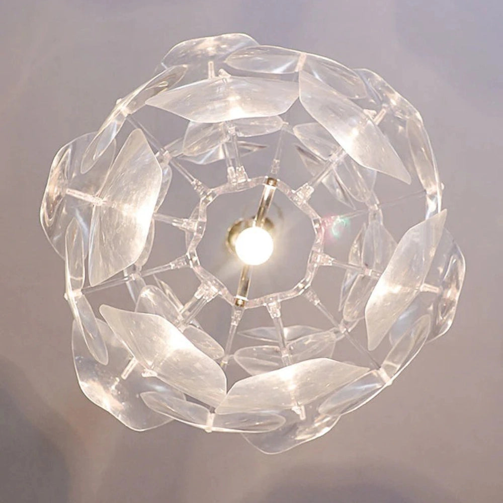 Merritt Moderner, verspiegelter, transparenter Lucite-Kronleuchter14.webp__PID:466b0ccd-3702-449d-8d6a-a8a29dcea5f1