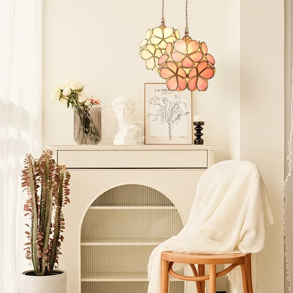 Eliza Art Floral Glass Petal Pendant Light7.webp__PID:e39f35f2-75b3-4a6c-90e8-7a062ea877a7