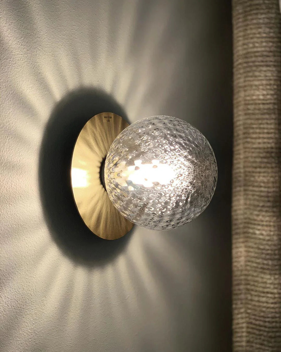Liila_Wall_Sconce_18_960ade7c-c739-4759-b7e4-da92e3e37ff3.webp__PID:8c97c58f-8972-4892-8ed2-75863b8e334e